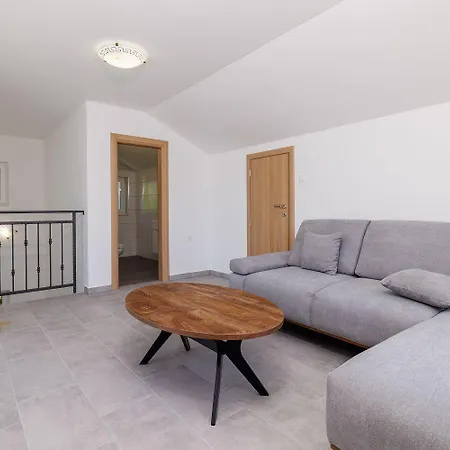 Atemberaubende Mit Whirlpool, Privatpool, Aussendusche, Fitnessraum, Waschmaschine 度假居 *