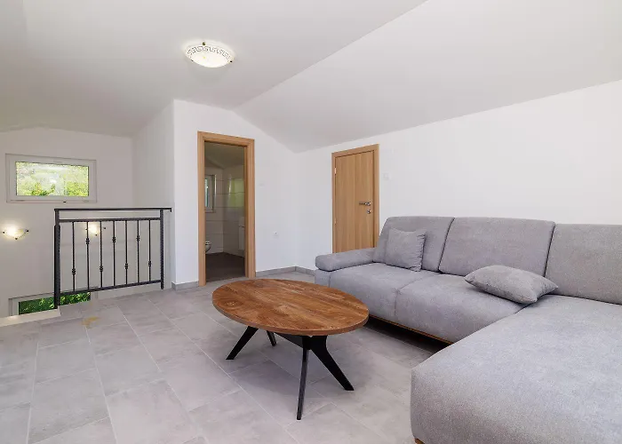 Atemberaubende Mit Whirlpool, Privatpool, Aussendusche, Fitnessraum, Waschmaschine بيت للعطل *