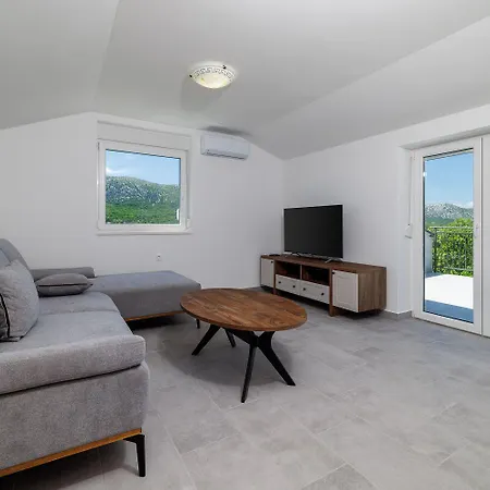 Atemberaubende Mit Whirlpool, Privatpool, Aussendusche, Fitnessraum, Waschmaschine *