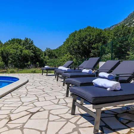 Atemberaubende Mit Whirlpool, Privatpool, Aussendusche, Fitnessraum, Waschmaschine *