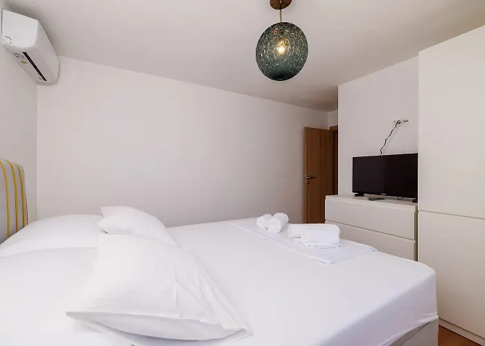 Atemberaubende Mit Whirlpool, Privatpool, Aussendusche, Fitnessraum, Waschmaschine Casa vacanze