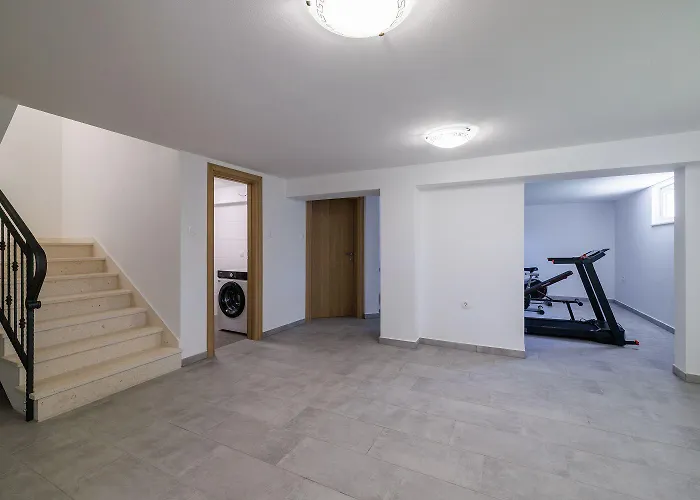 Atemberaubende Mit Whirlpool, Privatpool, Aussendusche, Fitnessraum, Waschmaschine *