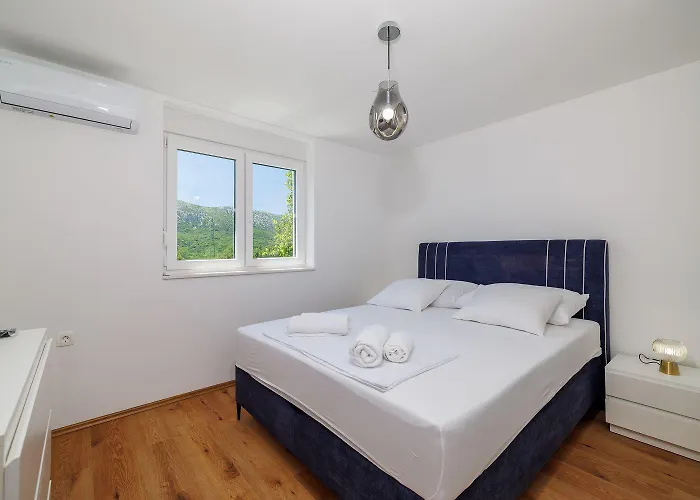 Atemberaubende Mit Whirlpool, Privatpool, Aussendusche, Fitnessraum, Waschmaschine * Tribalj (Primorsko-Goranska)