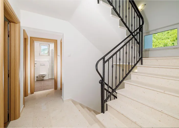Atemberaubende Mit Whirlpool, Privatpool, Aussendusche, Fitnessraum, Waschmaschine Casa vacanze Tribalj (Primorsko-Goranska)