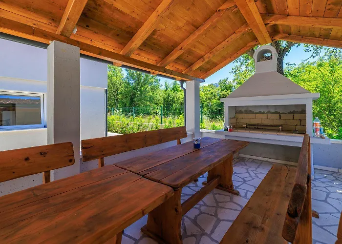 Casa vacanze Atemberaubende Mit Whirlpool, Privatpool, Aussendusche, Fitnessraum, Waschmaschine